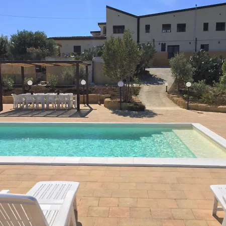 Nyaraló Casale Della Minaga