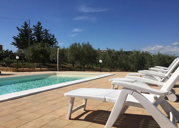 Casale Della Minaga بيت للعطل
